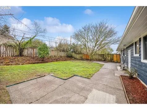 6122 SW 45th Avenue Portland OR 97221