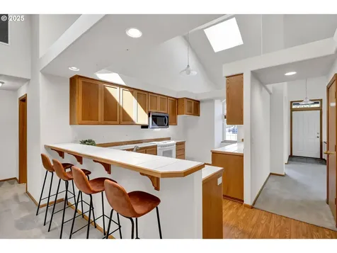 4060 Torrington Avenue Eugene OR 97404
