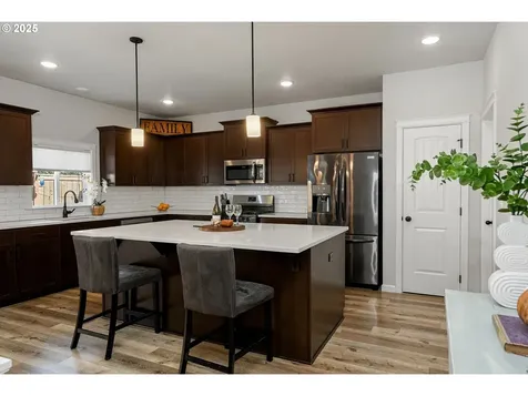 9959 E Delmar Drive Aumsville OR 97325
