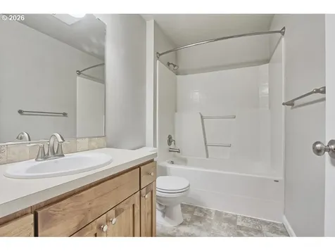 1905 NE 77th Place Vancouver WA 98664
