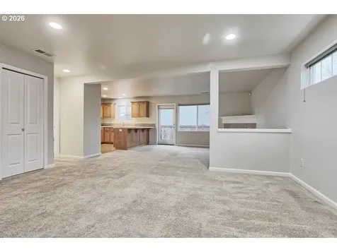 1905 NE 77th Place Vancouver WA 98664