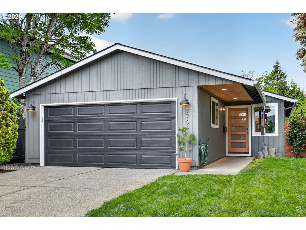 3709 SE 65th Avenue Portland OR 97206