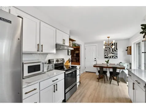 3709 SE 65th Avenue Portland OR 97206