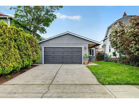 3709 SE 65th Avenue Portland OR 97206