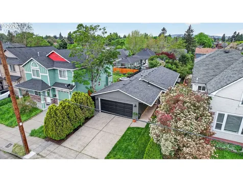 3709 SE 65th Avenue Portland OR 97206