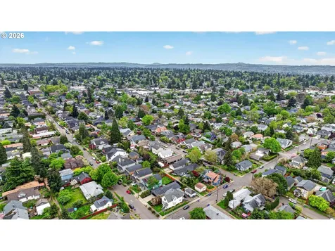 3709 SE 65th Avenue Portland OR 97206