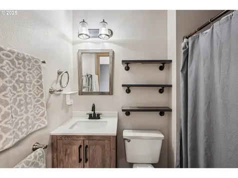 15714 NE 93rd Street Vancouver WA 98682