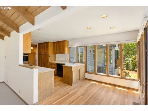 13755 NW Burton Street Portland OR 97229