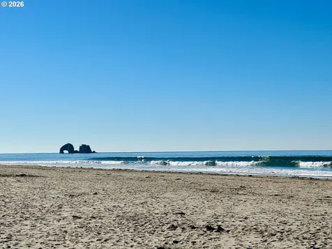 277 N Dolphin Street Rockaway Beach OR 97136