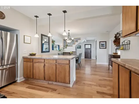 384 W Dartmouth Street Gladstone OR 97027