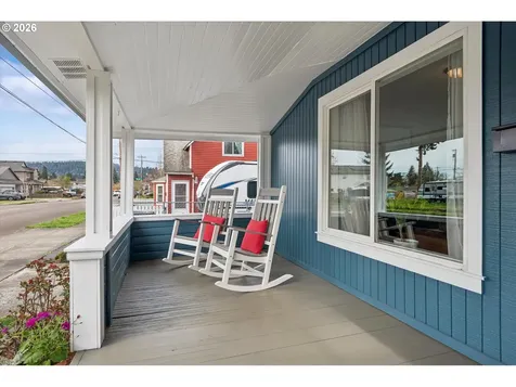 384 W Dartmouth Street Gladstone OR 97027