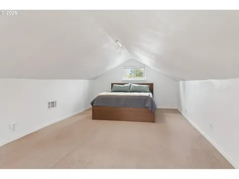 384 W Dartmouth Street Gladstone OR 97027