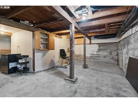 384 W Dartmouth Street Gladstone OR 97027