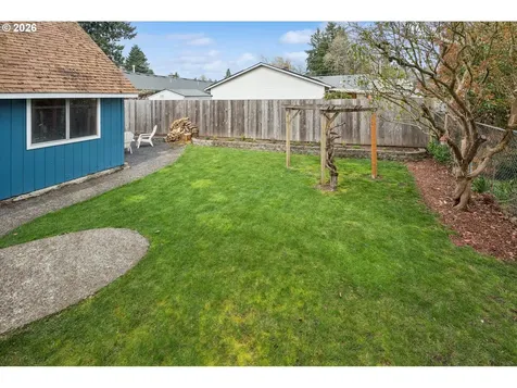384 W Dartmouth Street Gladstone OR 97027