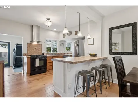 384 W Dartmouth Street Gladstone OR 97027