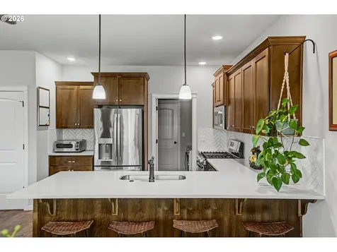 1491 Foxglove Street Woodburn OR 97071