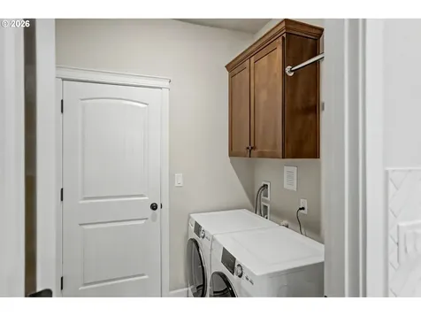 1491 Foxglove Street Woodburn OR 97071