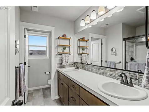 1491 Foxglove Street Woodburn OR 97071