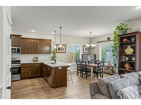 1491 Foxglove Street Woodburn OR 97071