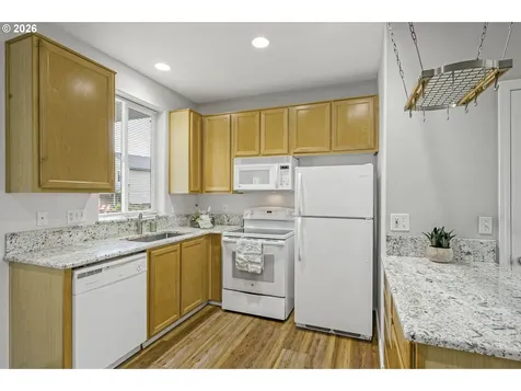 1294 NE 86th Way Hillsboro OR 97006