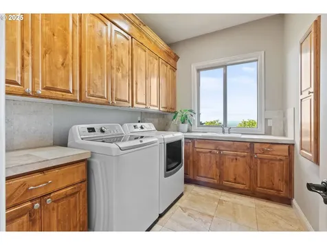 3779 NW Devoto Lane Portland OR 97229