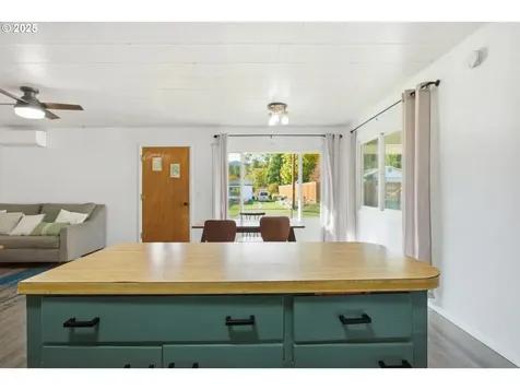 76395 River Road Oakridge OR 97463