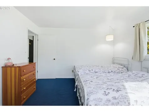 76395 River Road Oakridge OR 97463