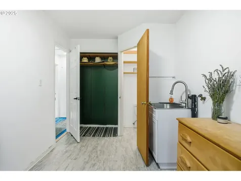 76395 River Road Oakridge OR 97463