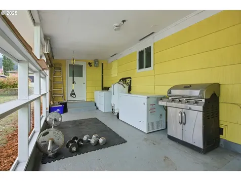 76395 River Road Oakridge OR 97463