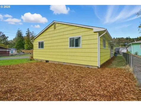 76395 River Road Oakridge OR 97463