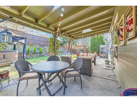 16875 NW Paddington Drive Beaverton OR 97006