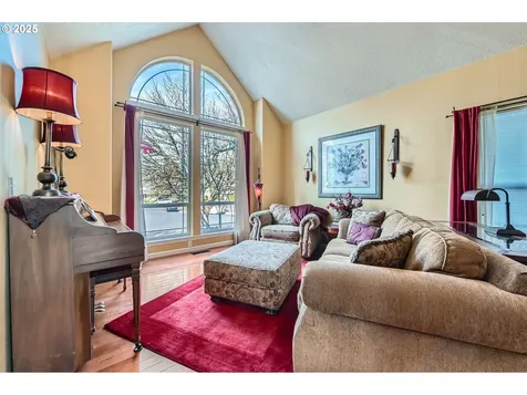 16875 NW Paddington Drive Beaverton OR 97006