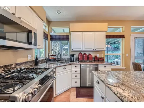 16875 NW Paddington Drive Beaverton OR 97006