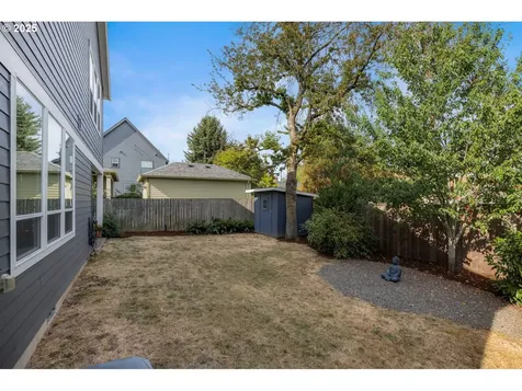 1025 NE Dean Street Portland OR 97211