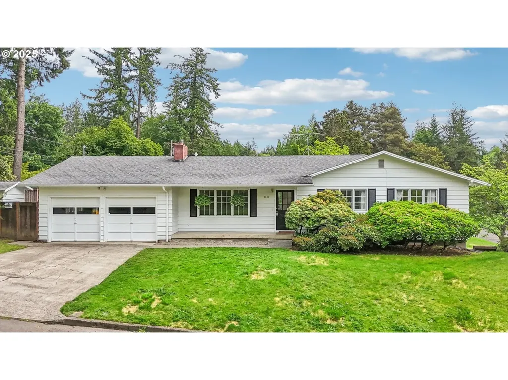 4242 SW Admiral Street Portland OR 97221