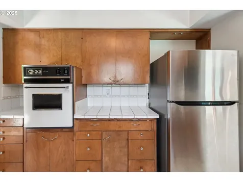 4242 SW Admiral Street Portland OR 97221