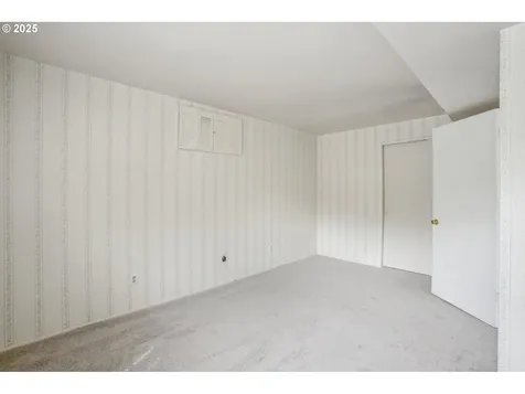 4242 SW Admiral Street Portland OR 97221