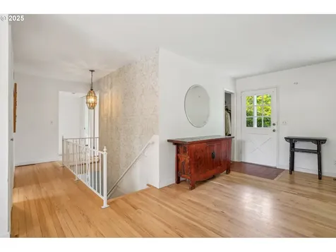 4242 SW Admiral Street Portland OR 97221