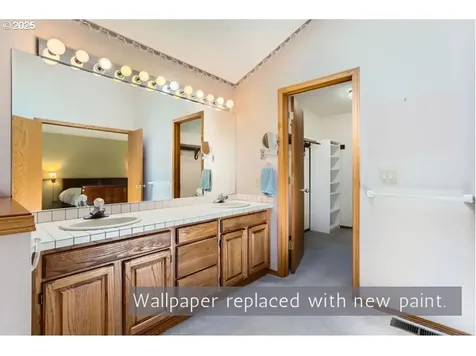 10624 SW 14th Drive Portland OR 97219