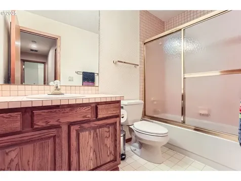 10624 SW 14th Drive Portland OR 97219