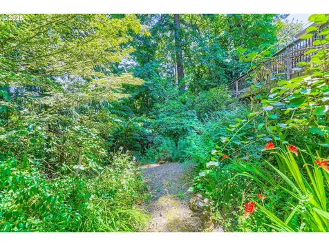 10624 SW 14th Drive Portland OR 97219