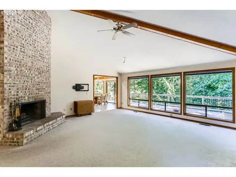 10624 SW 14th Drive Portland OR 97219