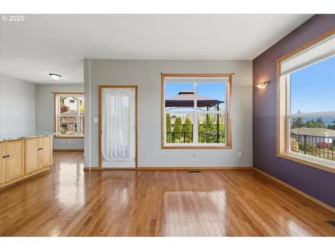 1615 7th Street Columbia City OR 97018