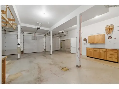 1615 7th Street Columbia City OR 97018