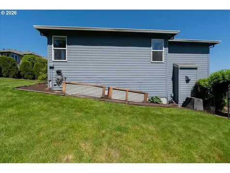 1615 7th Street Columbia City OR 97018