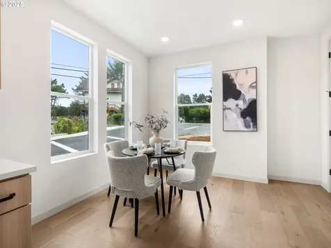 305 SE Jetty Avenue Lincoln City OR 97367