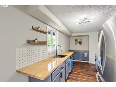 12126 SE Redwood Avenue Milwaukie OR 97222