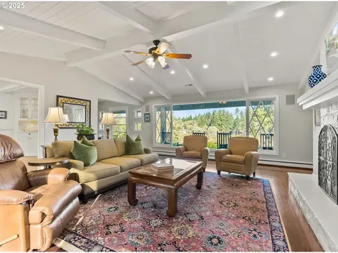 17075 Old River Drive Lake Oswego OR 97034