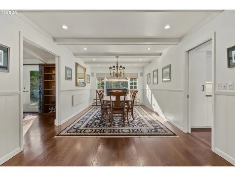 17075 Old River Drive Lake Oswego OR 97034