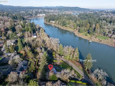 17075 Old River Drive Lake Oswego OR 97034